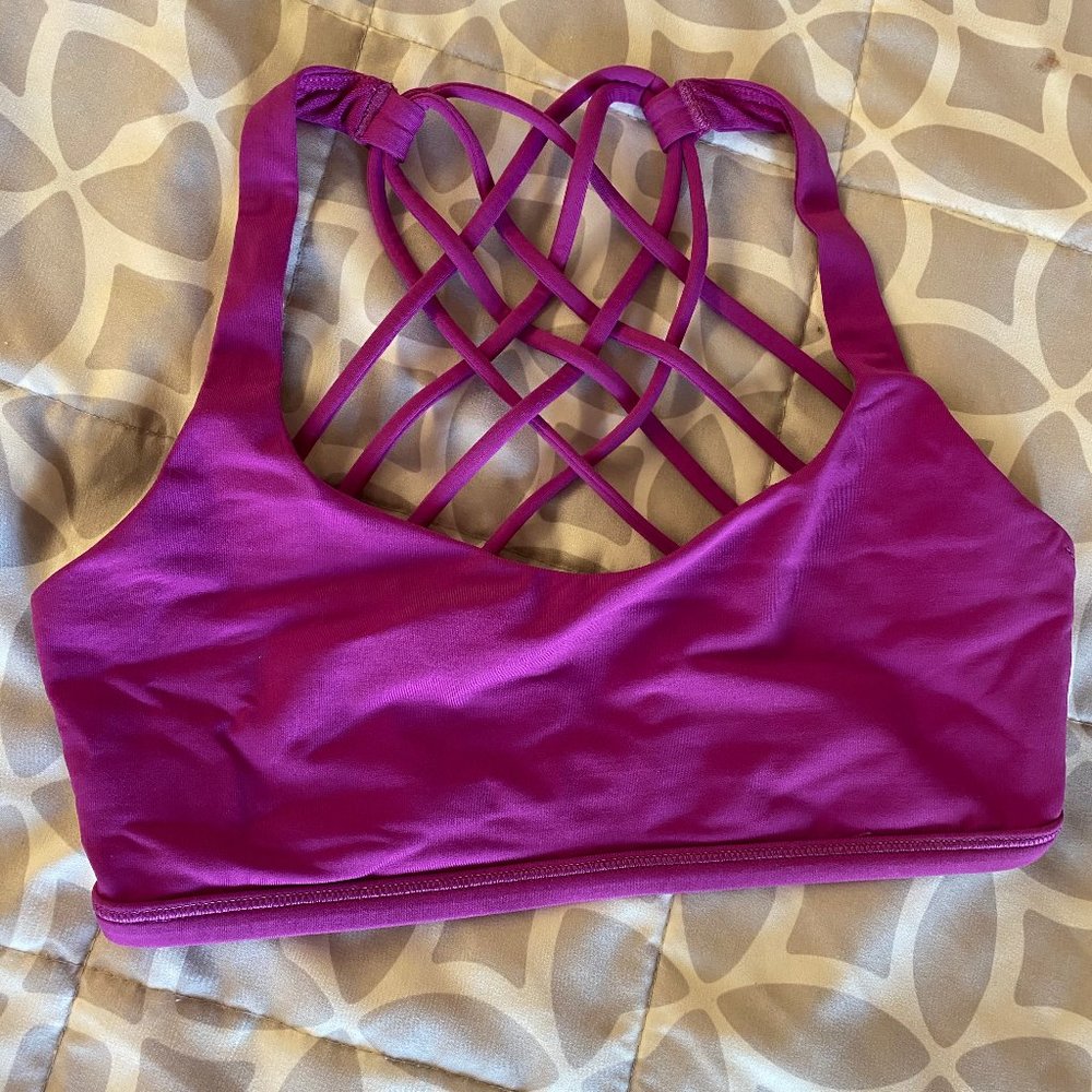 lululemon free to be wild bra SZ 4